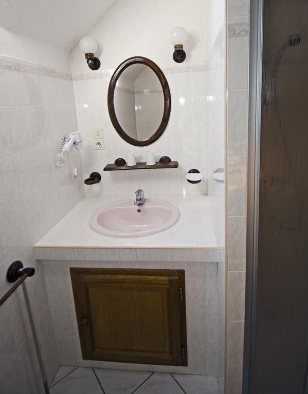 La Table Du Chaffour Otel Saint-Geniès-Bellevue Dış mekan fotoğraf